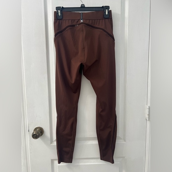 Savage X Fenty Flow High-Waist Trimmed Leggings (Size L) - Picture 10 of 16